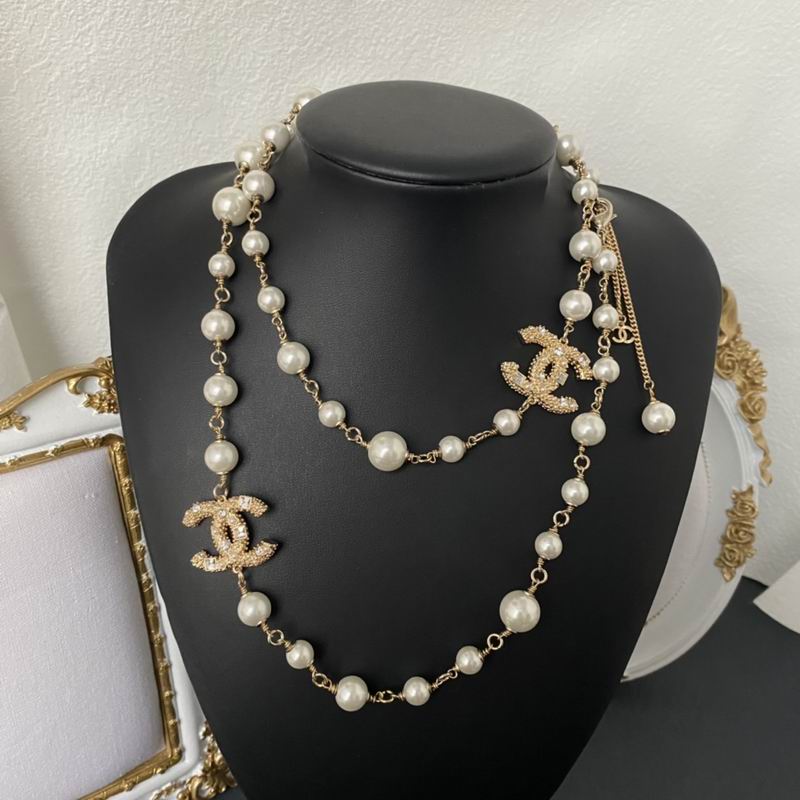 Chanel necklace 1lyx38